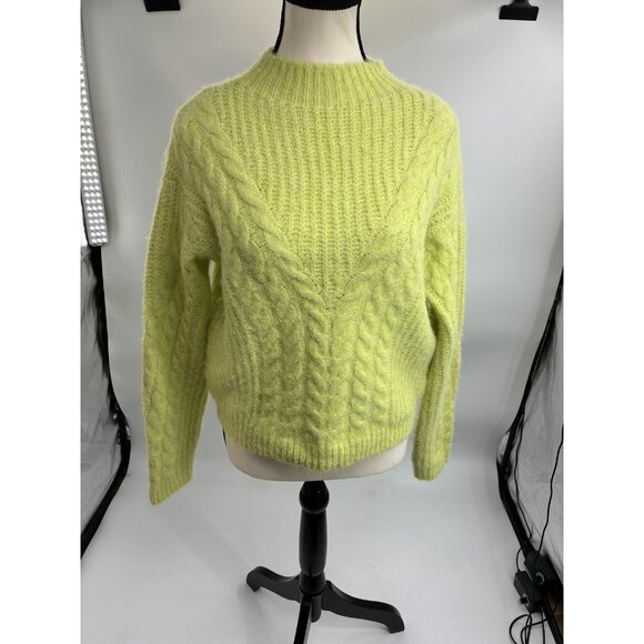 Universal Thread Womens XS Yellow Cable Knit Sweater Fuzzy Pullover Cozy - Picture 1 of 7